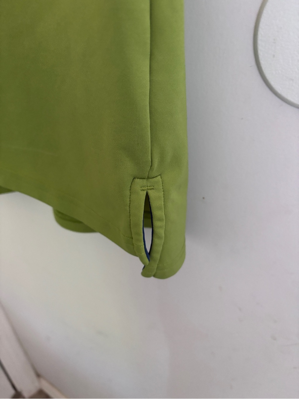 Under Armour Green Large SunmerPolo Shirt Heat Gear Loose with Blue Logo 50 x 29 - Picture 3 of 10